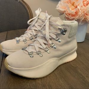 Sorel Out n About Conquest III Hiker size 7.5